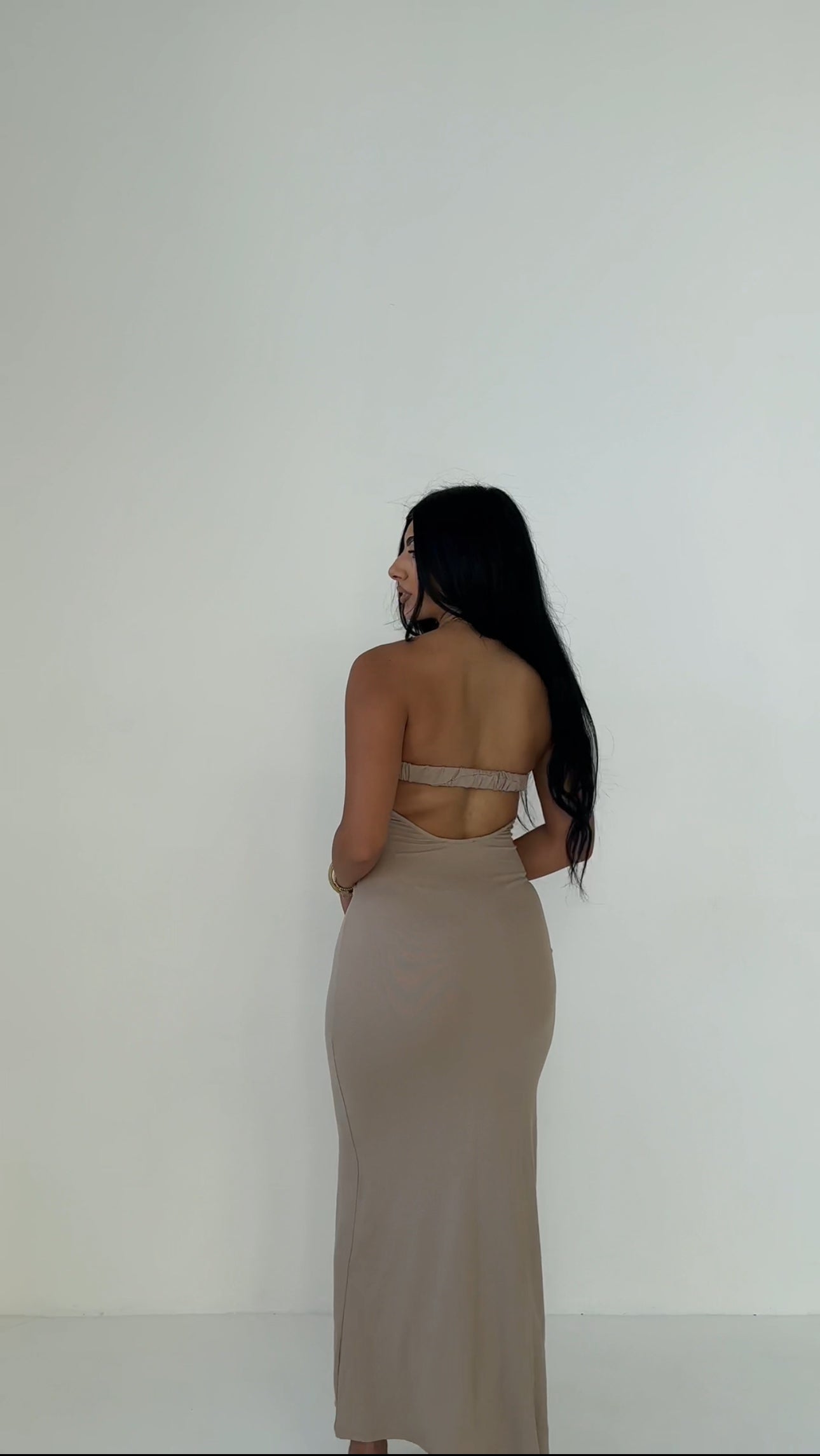 MAIN ATTRACTION MAXI DRESS