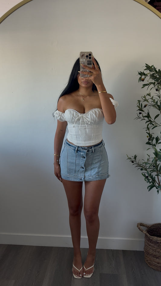 OUT AND ABOUT DENIM SKORT
