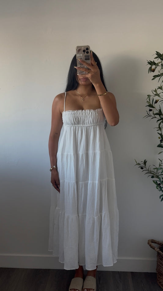 SUMMER ROMANCE FLOWY MAXI DRESS