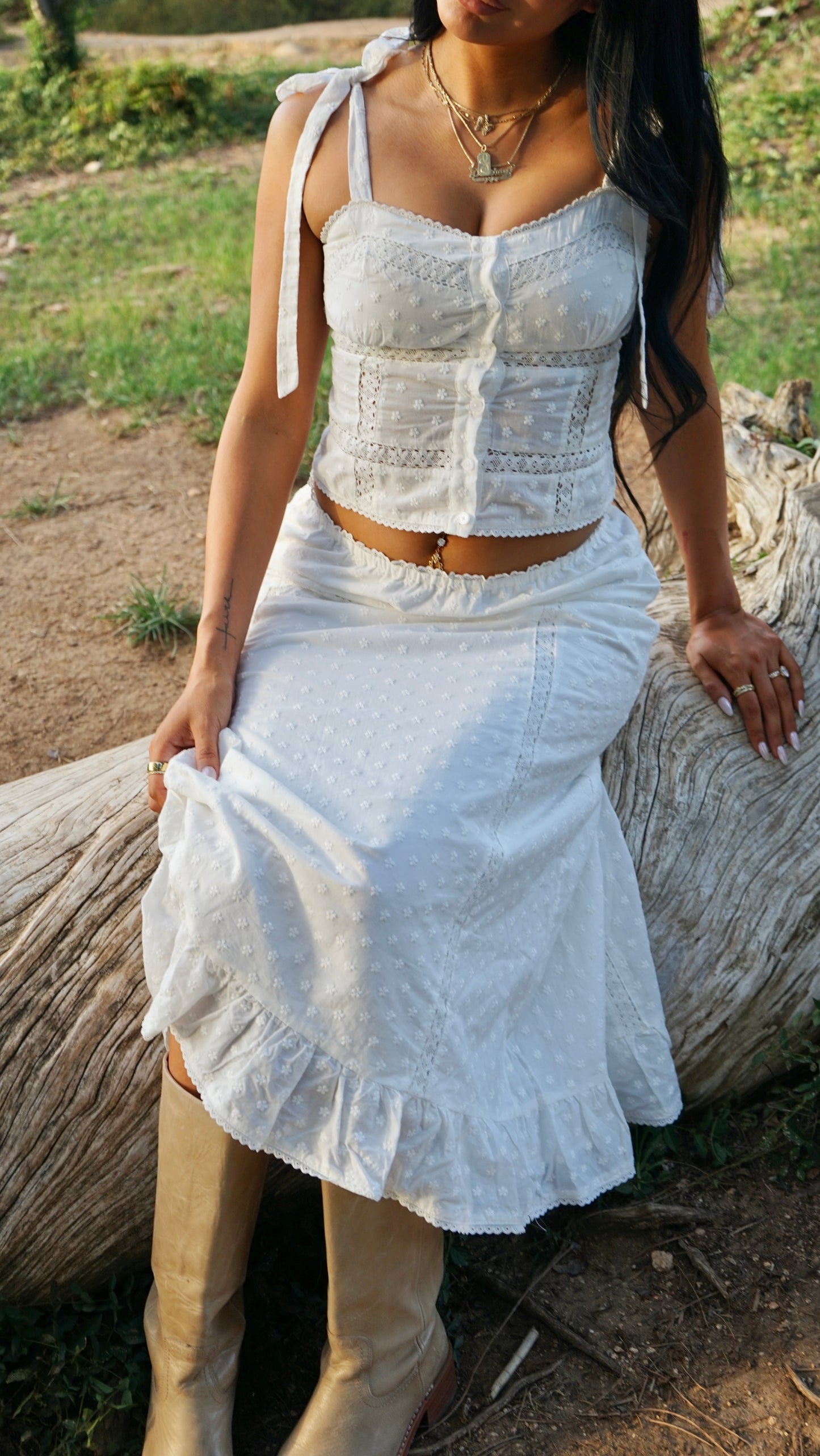 SUNDAY’S BEST EYELET SET