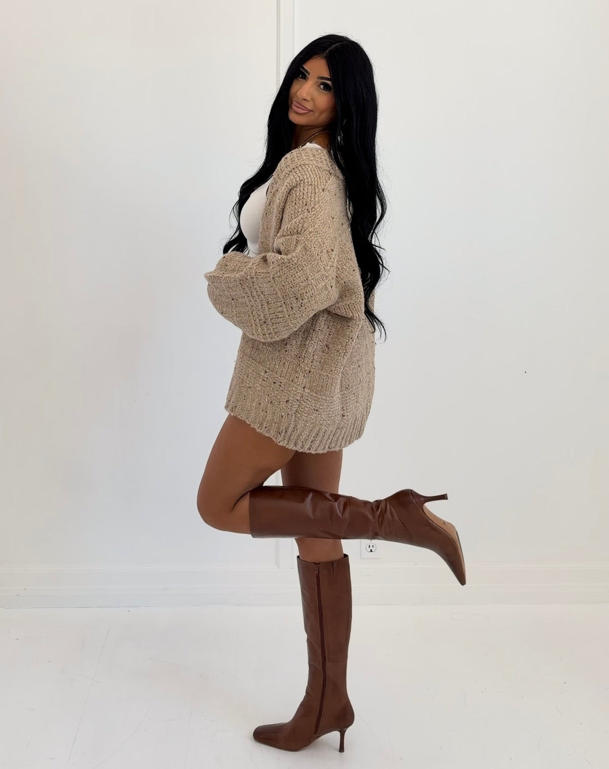 SLOW MORNING CHUNKY KNIT CARDIGAN